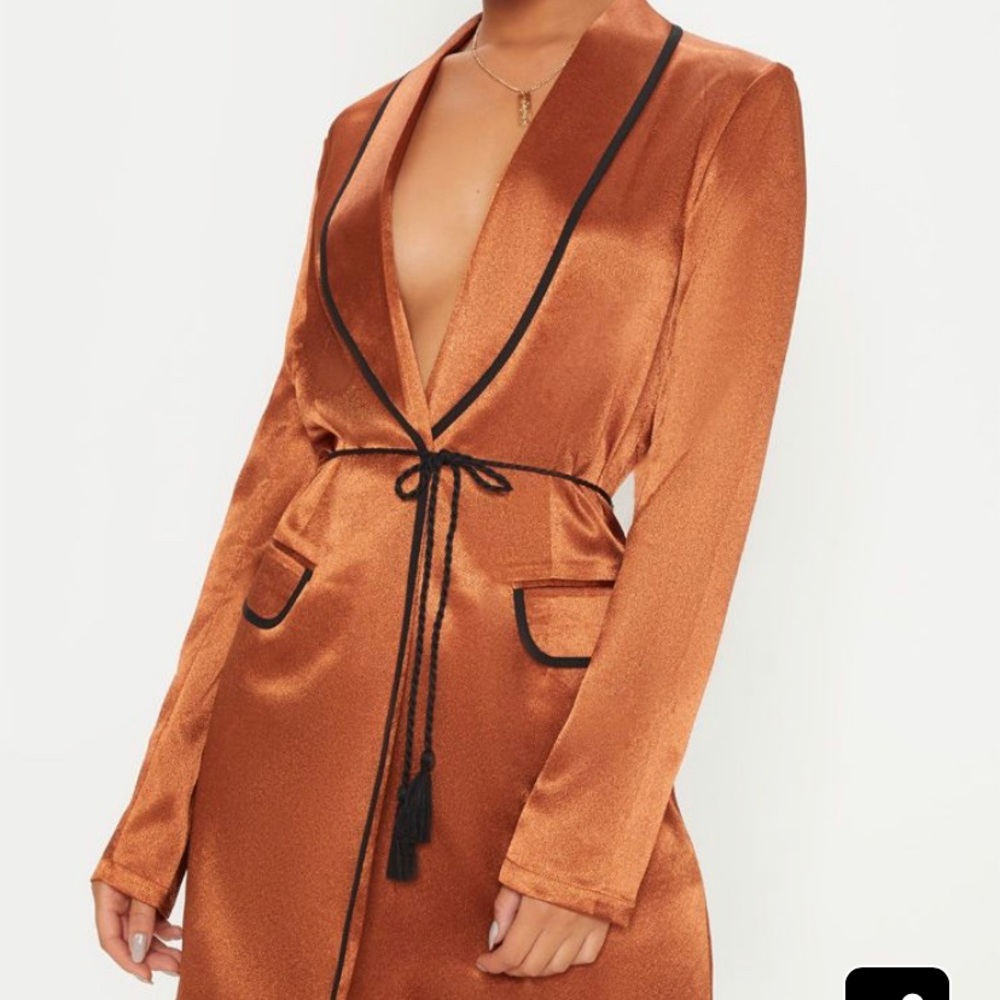 PrettyLittleThing robe detail blazer dress